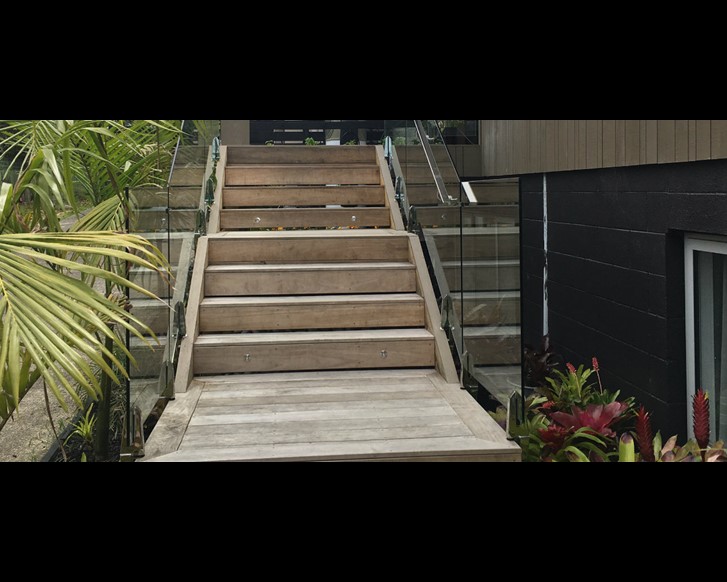 Glass Vice® External Stairs