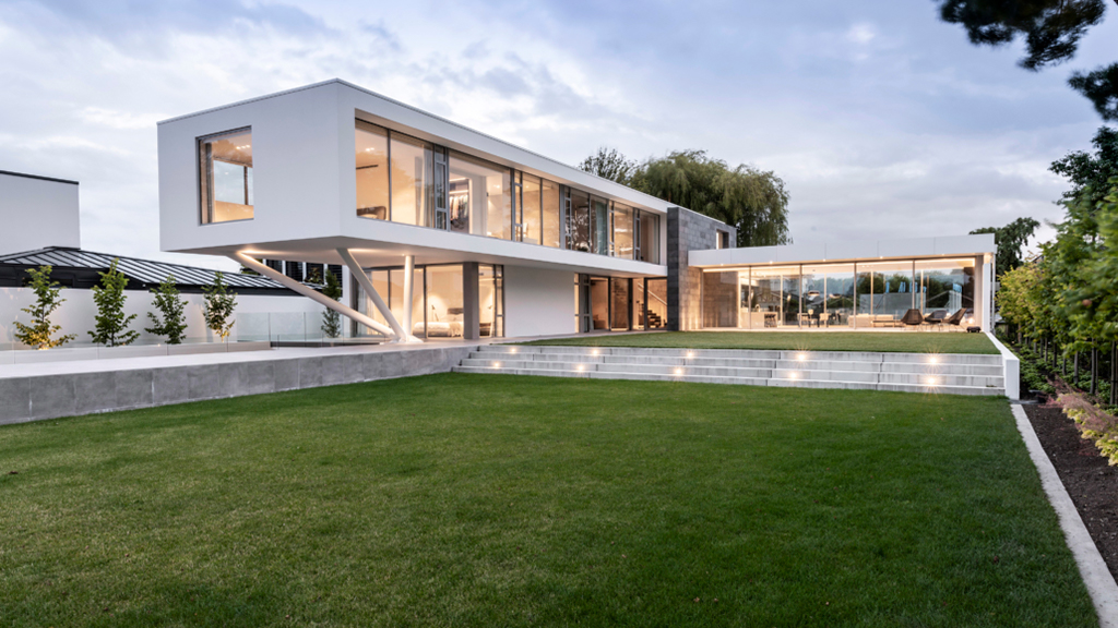 Resene Construction: Defying Gravity